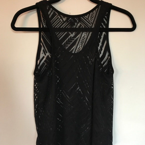 Trouvé 🖤 tank. - Picture 3 of 7